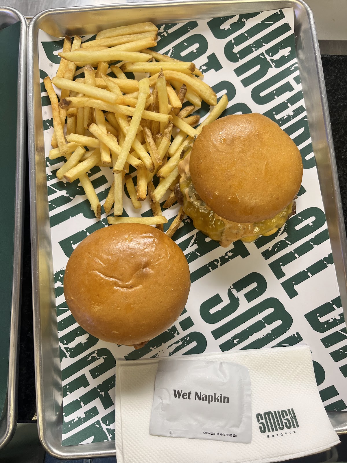 Smush Burgers — photograph 2