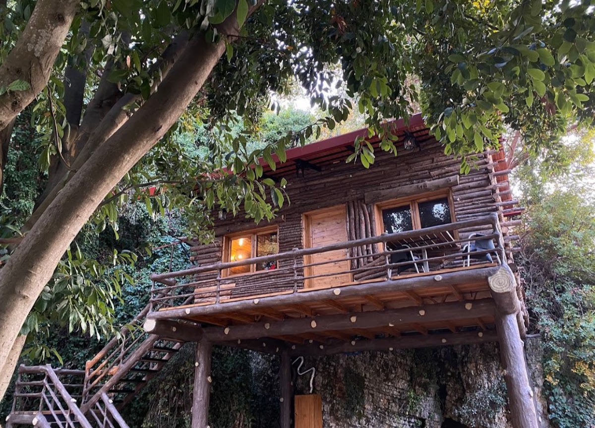Hillside Hotel & Resort