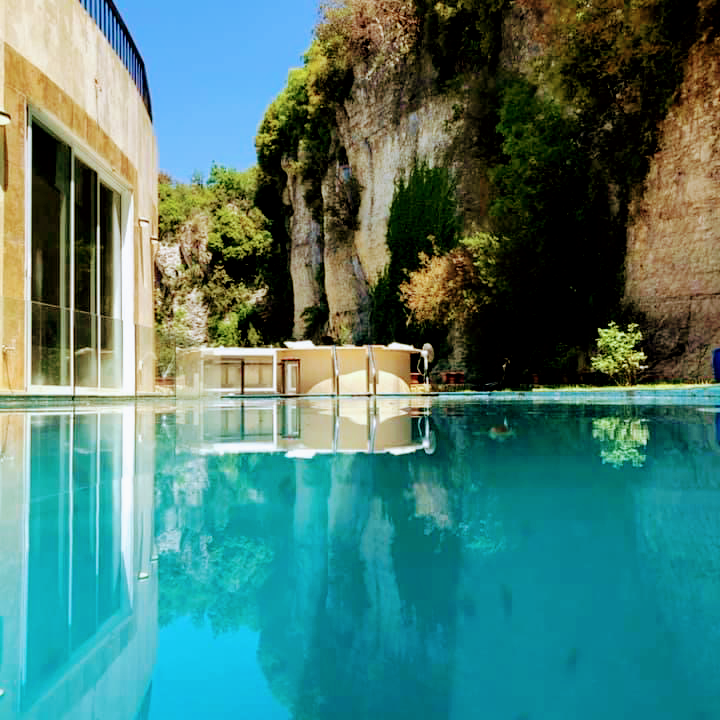 Hillside Hotel & Resort — photograph 6