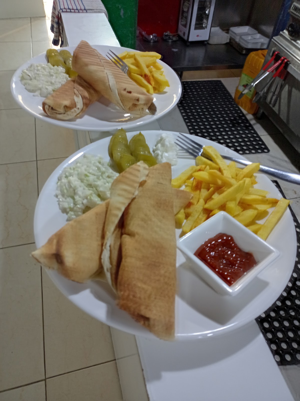 Mia&Sienna's fish and chips — photograph 5