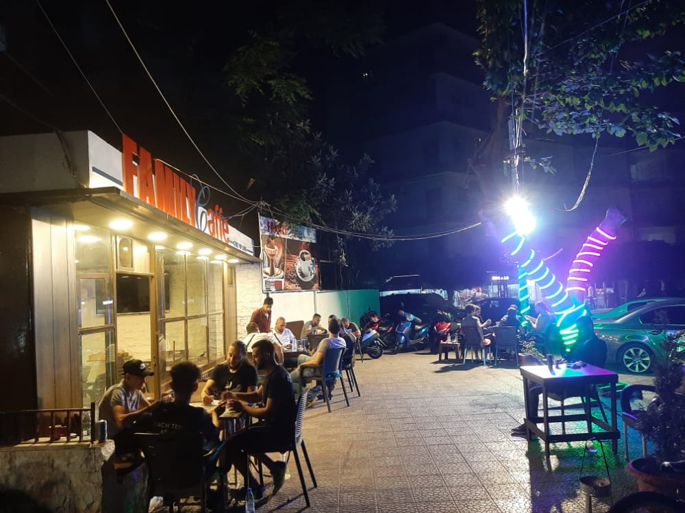 Family cafe — photograph 6