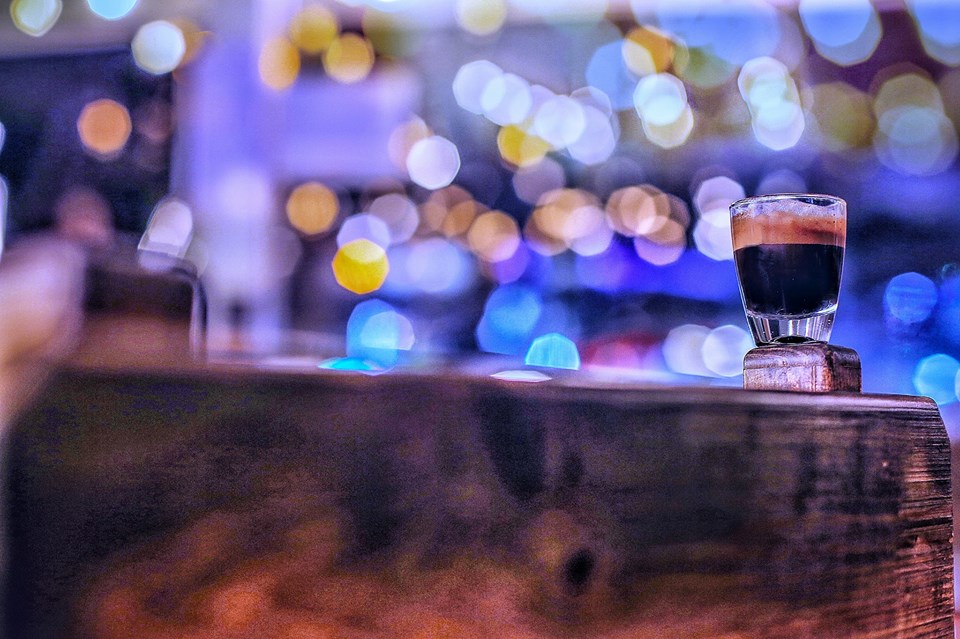Cafe Daymeh — photograph 2