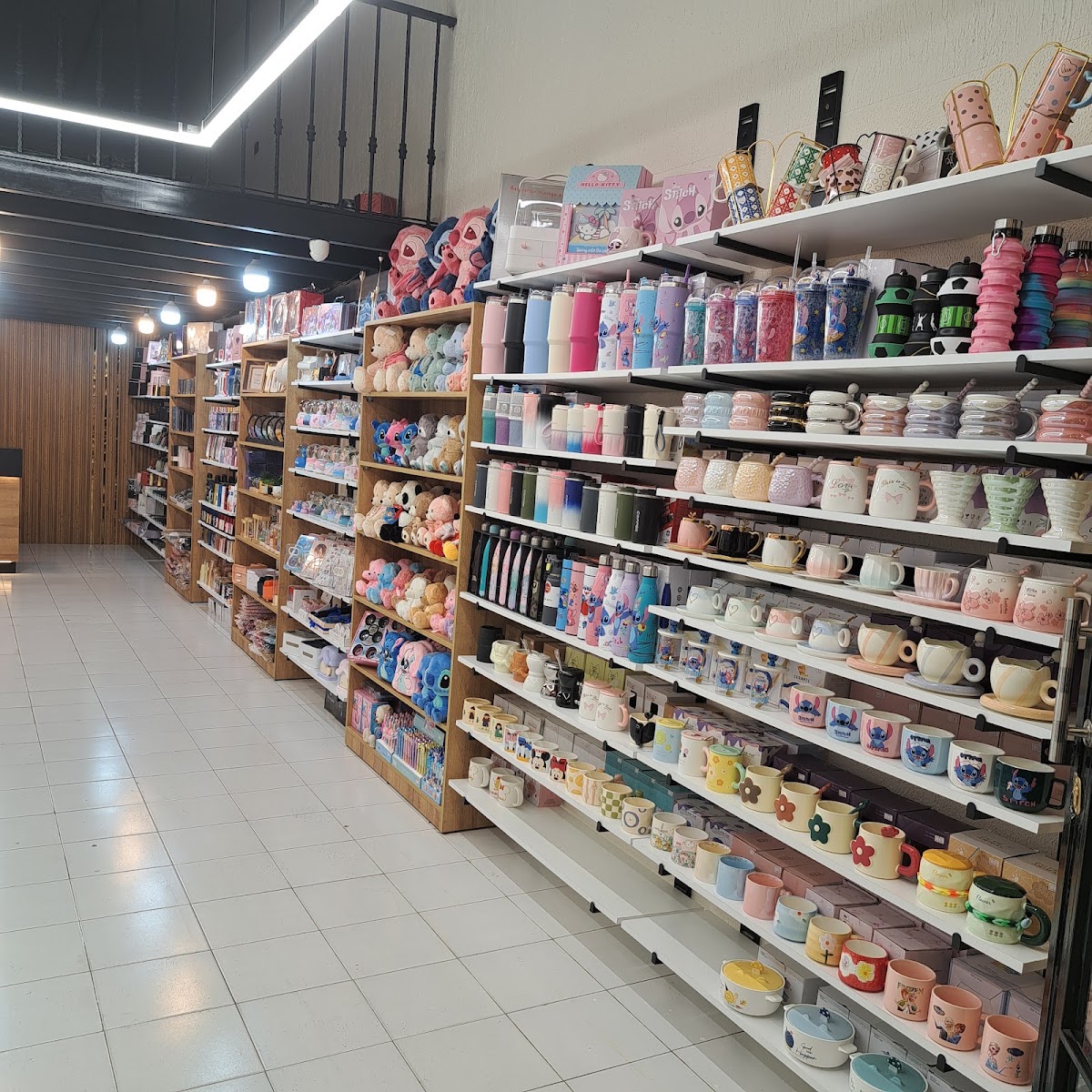 Gifty Shop — photograph 3