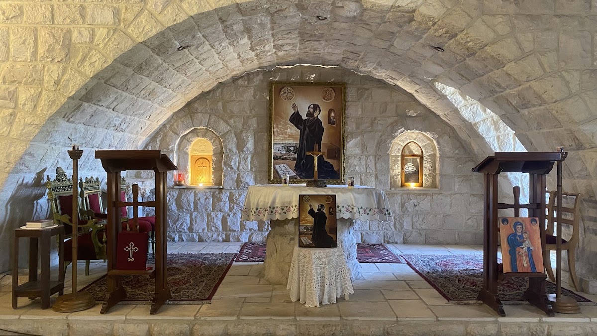 House and the Church of St. God's grace (Neamtallah) Hardini Lebanese Maronite Order — photograph 2