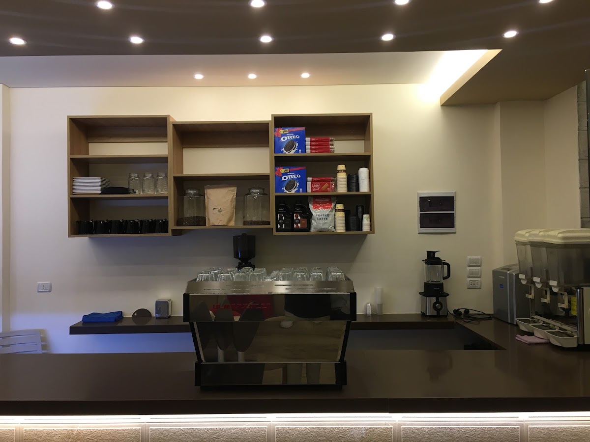 Krema coffee house — photograph 3