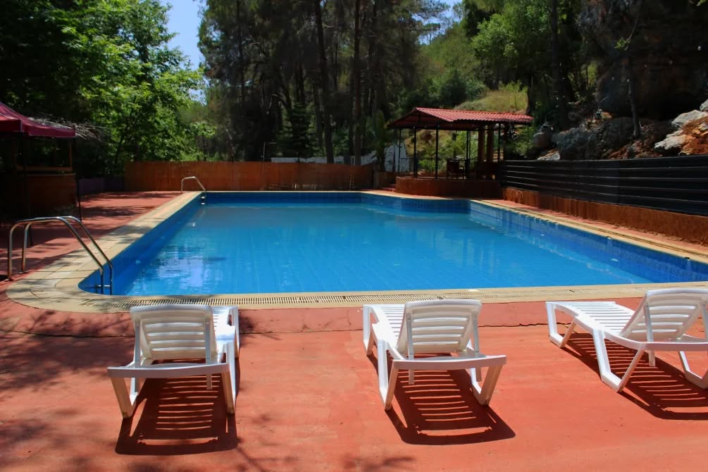 Kings Land Resort And Guest House