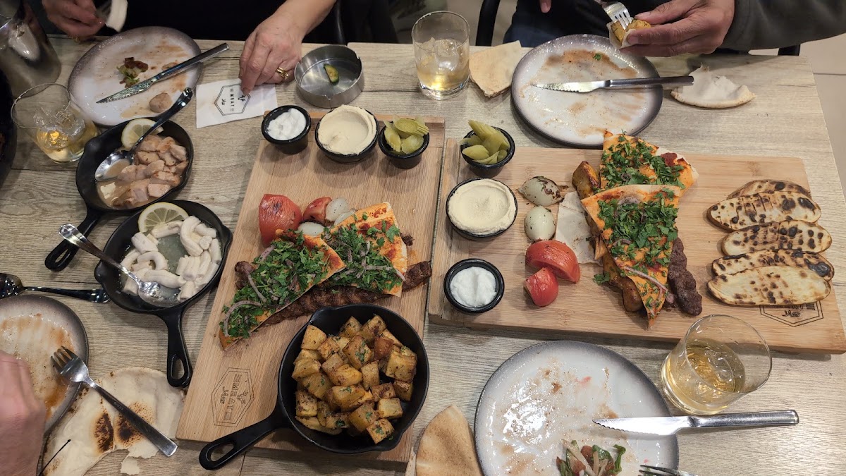 Meat hala — photograph 3