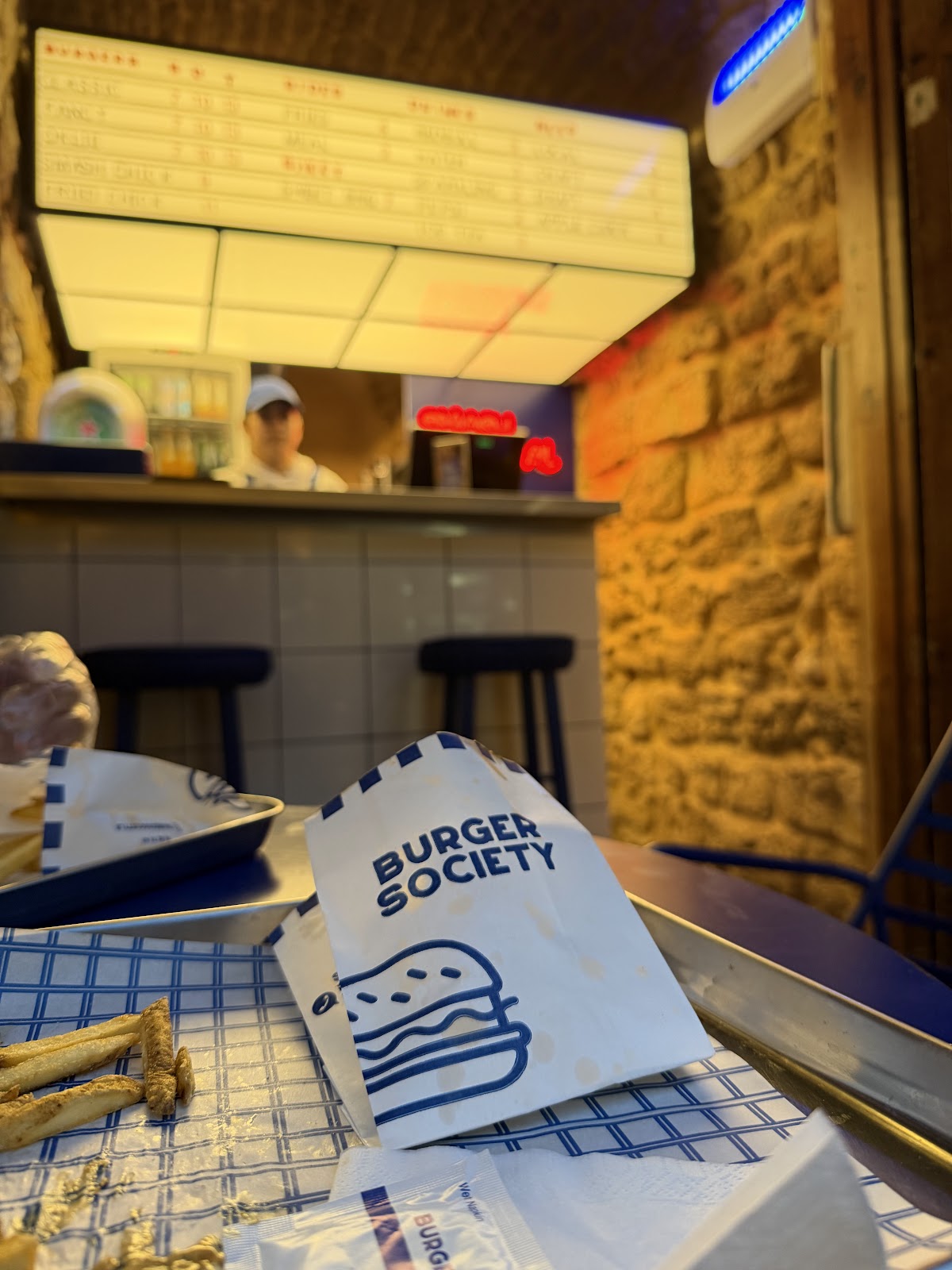 Burger Society — photograph 5