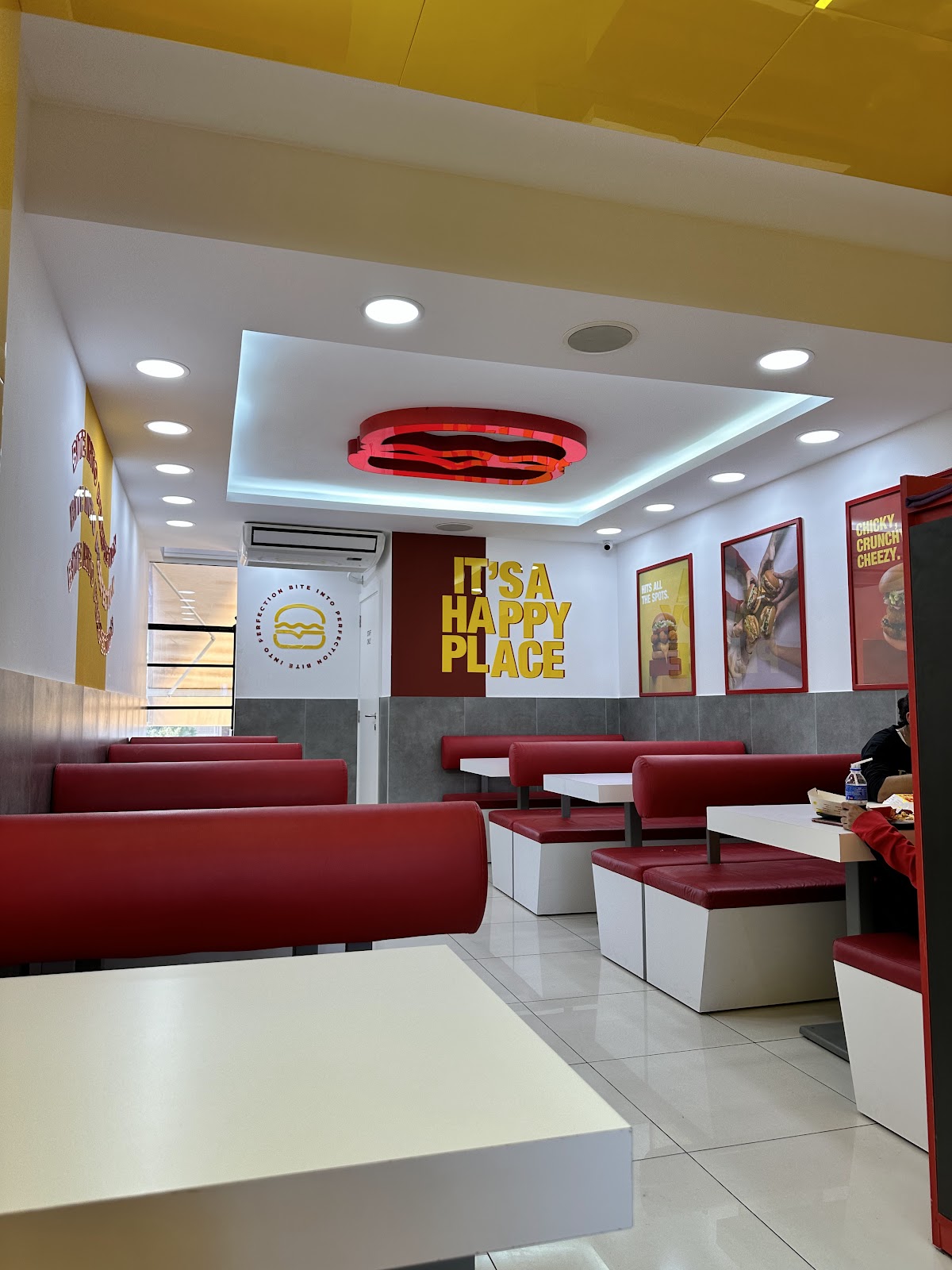 Crunchyz Burgers — photograph 6