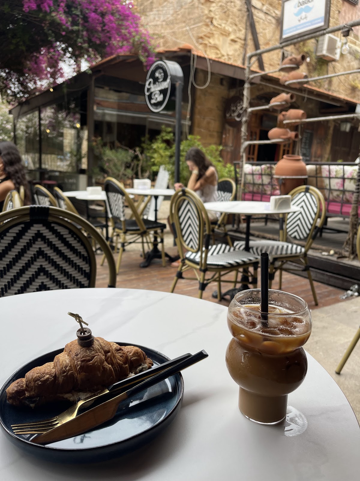 Croissant Bar — photograph 6
