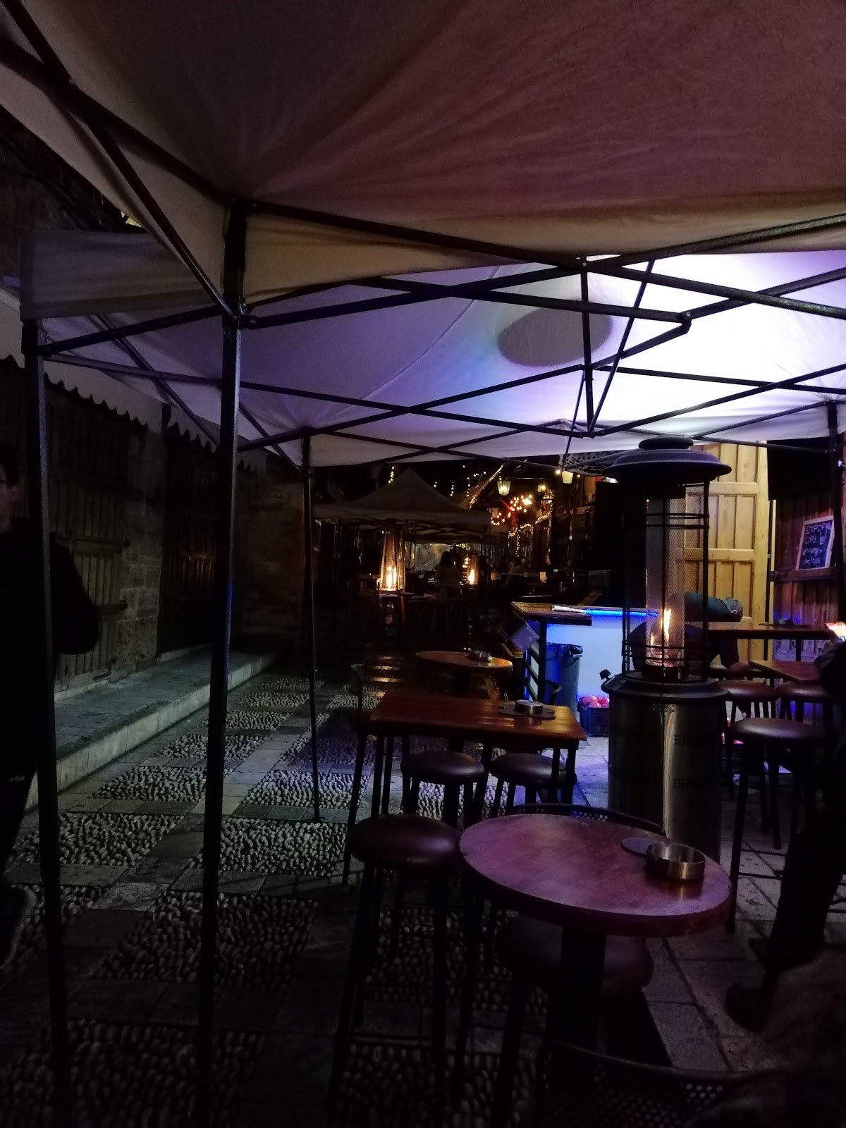 Absent Pub — photograph 4