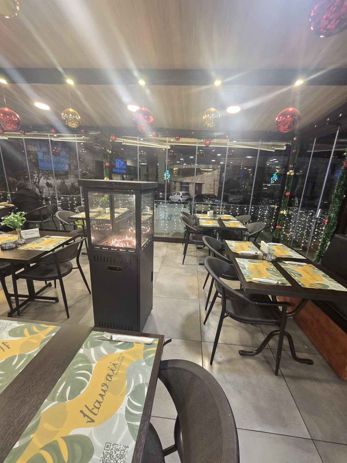 Hawaii - Restaurant — photograph 6