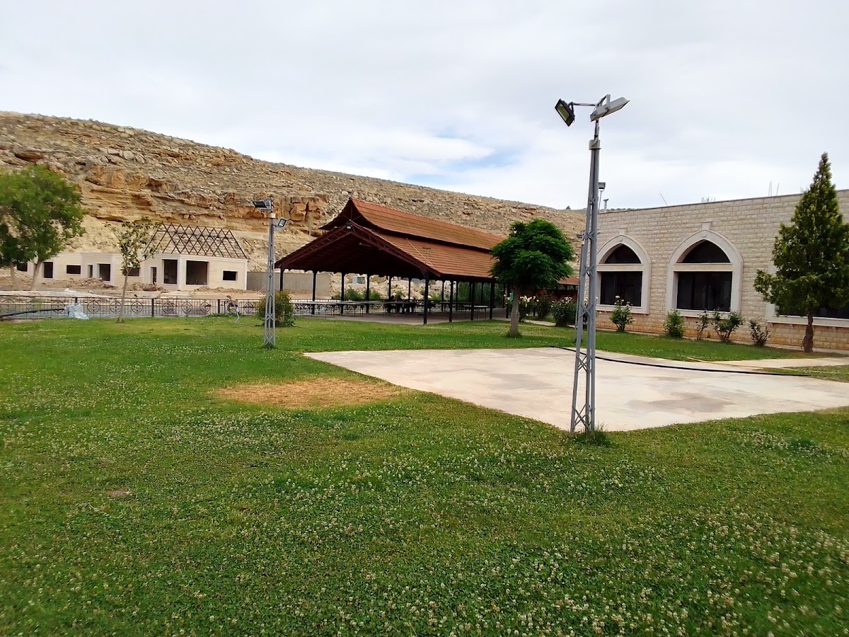 Al Kanater - Restaurant