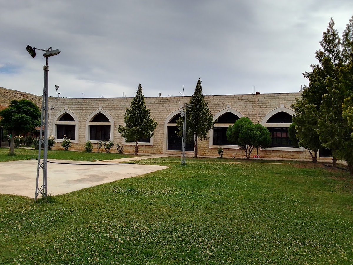 Al Kanater - Restaurant — photograph 2