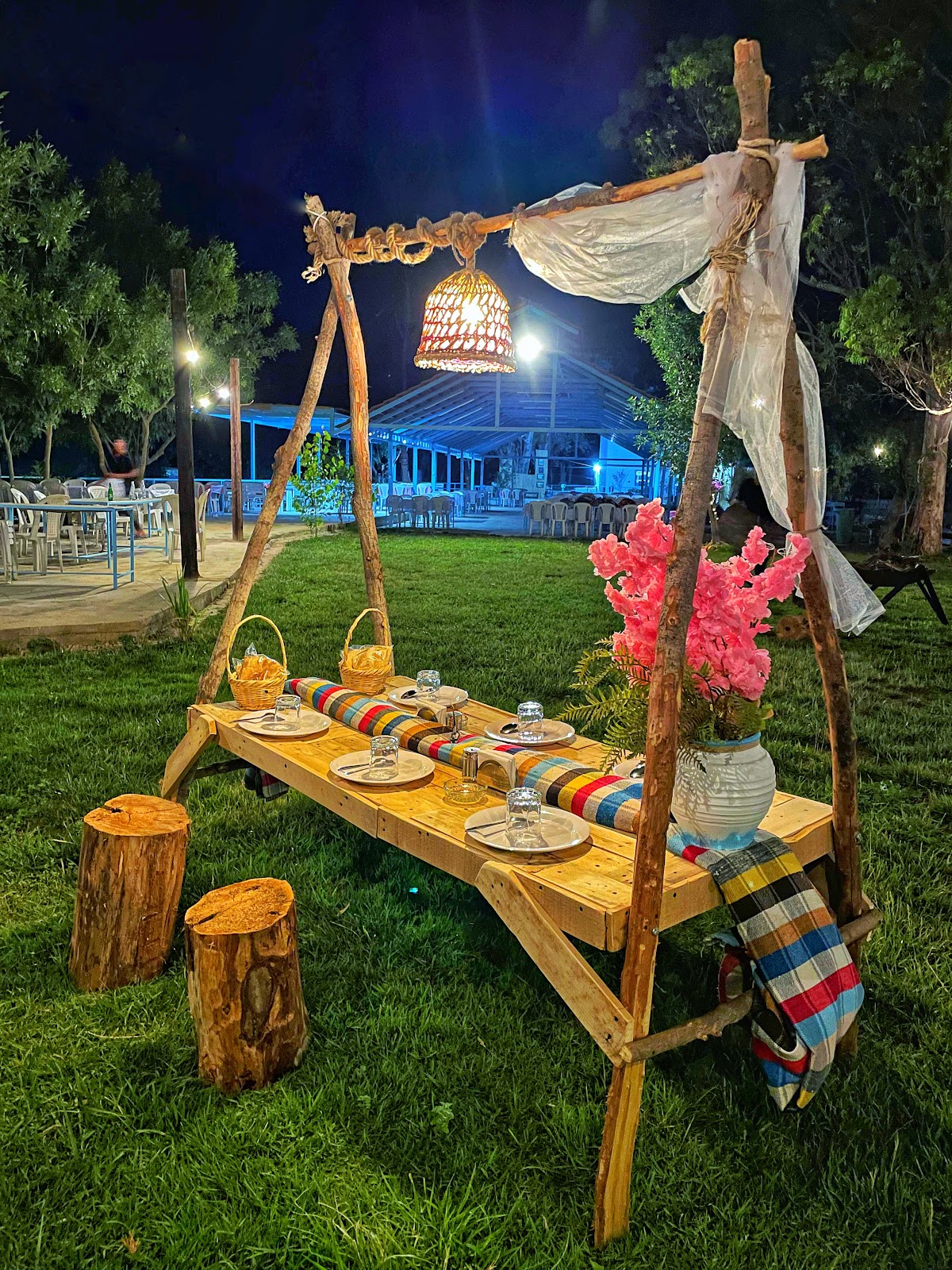 Zumurod Resto Café — photograph 2