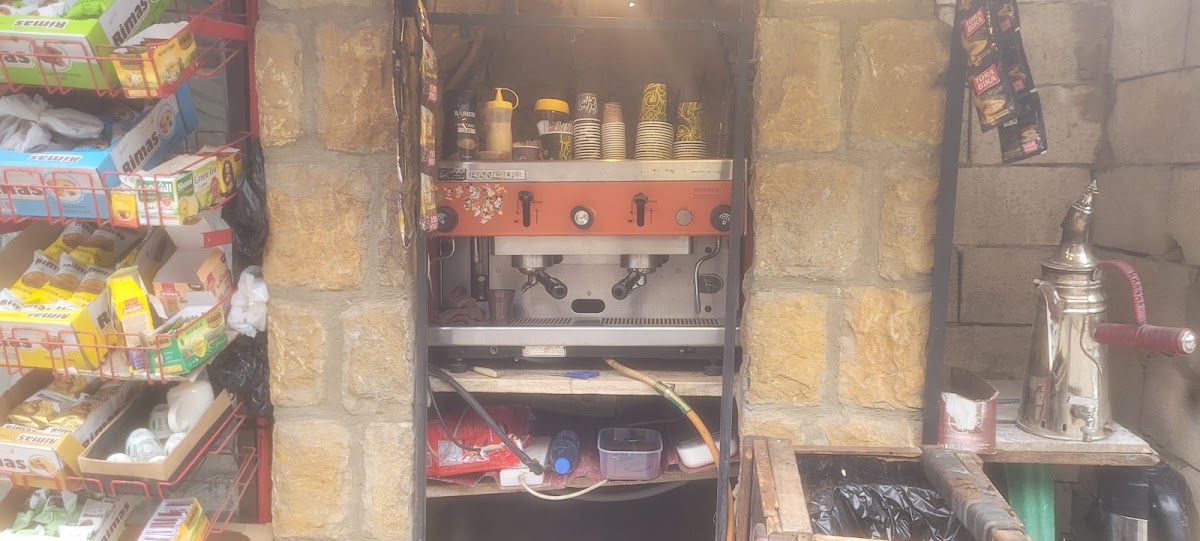 Cafe Al Dalbeh B Edaret Zaher Abdelkader