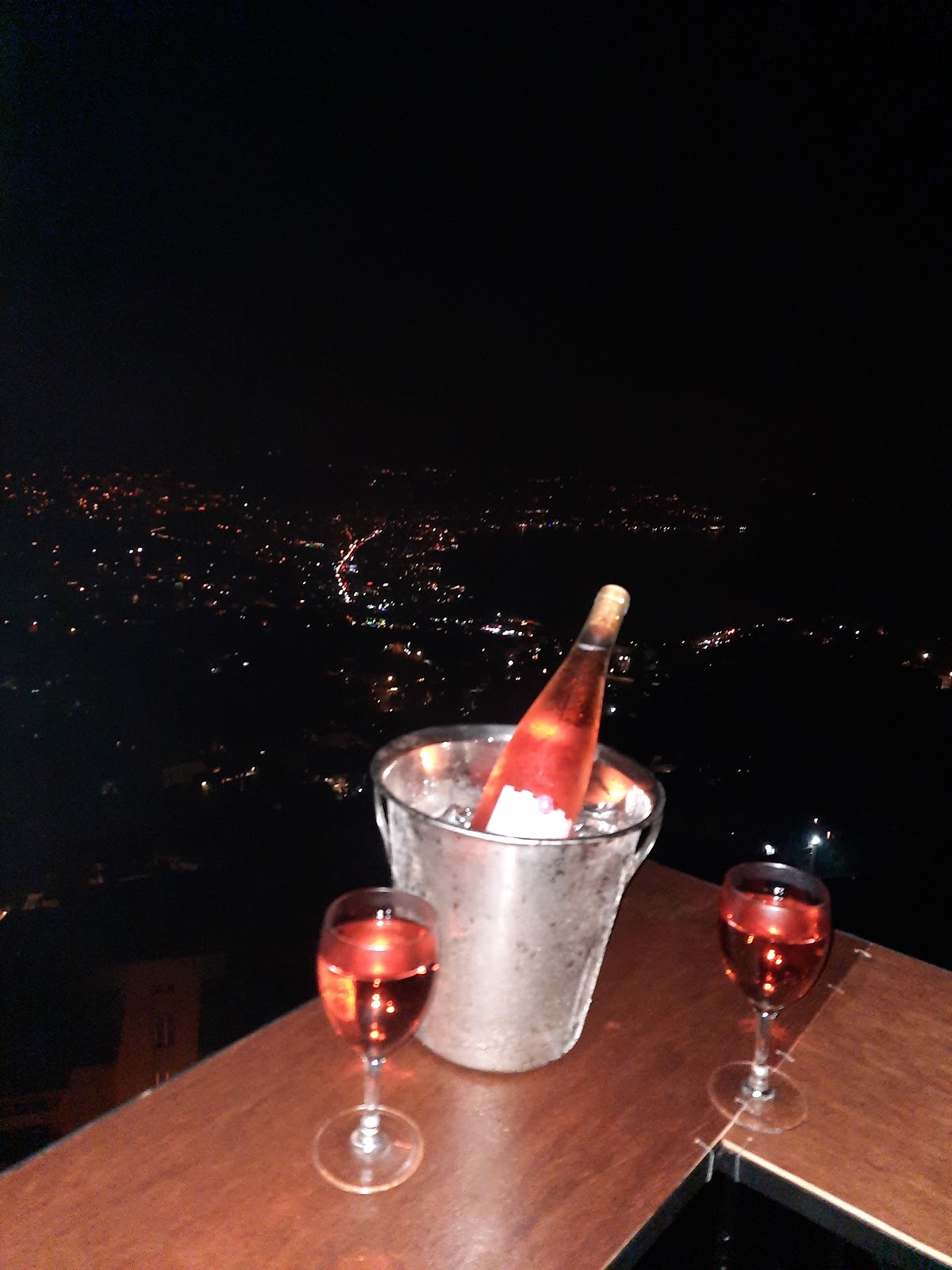 The glitz rooftop — photograph 3