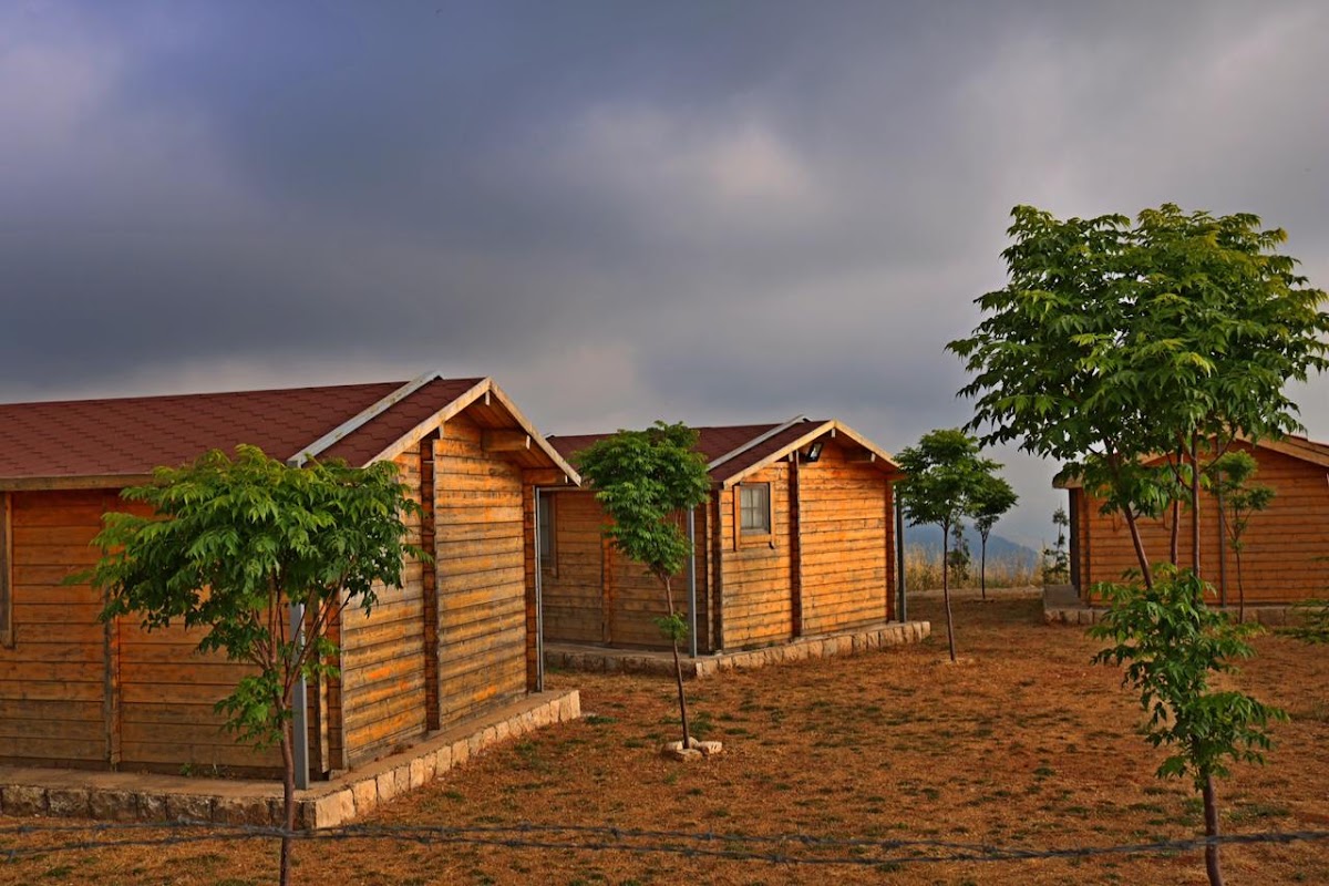 Baadaran Bungalows