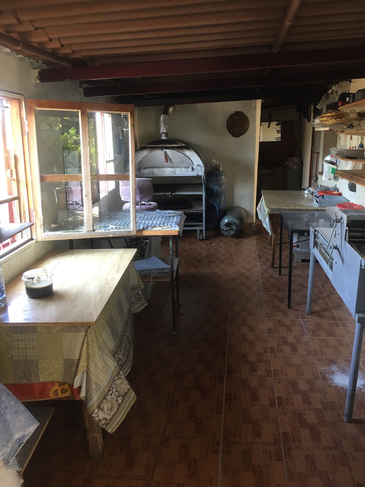 Al Mayseh Restaurant & Bakery — photograph 6