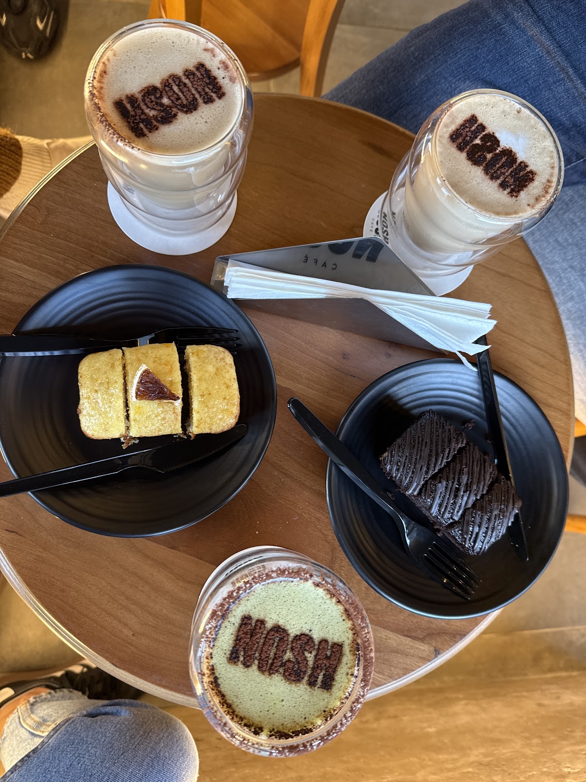 NOSH CAFÉ — photograph 6