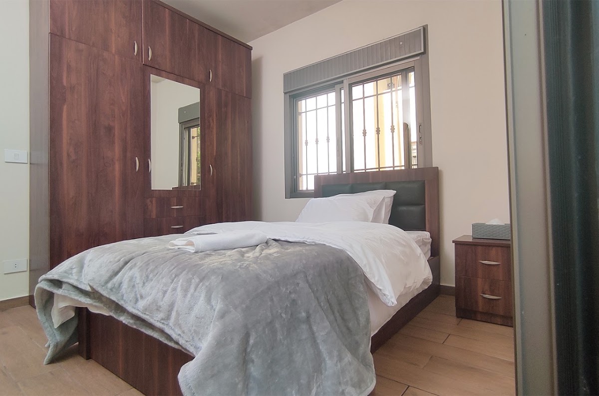 Zebdine Retreat Guesthouse - Hosting Lebanon — photograph 6