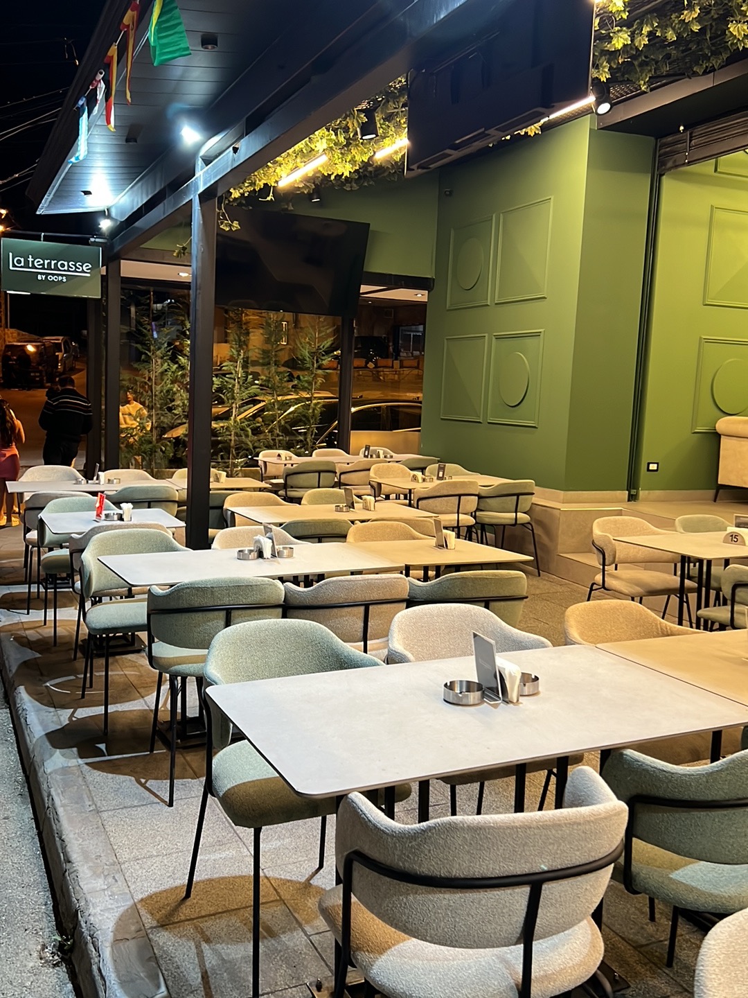 La Terrasse by Oops — photograph 4