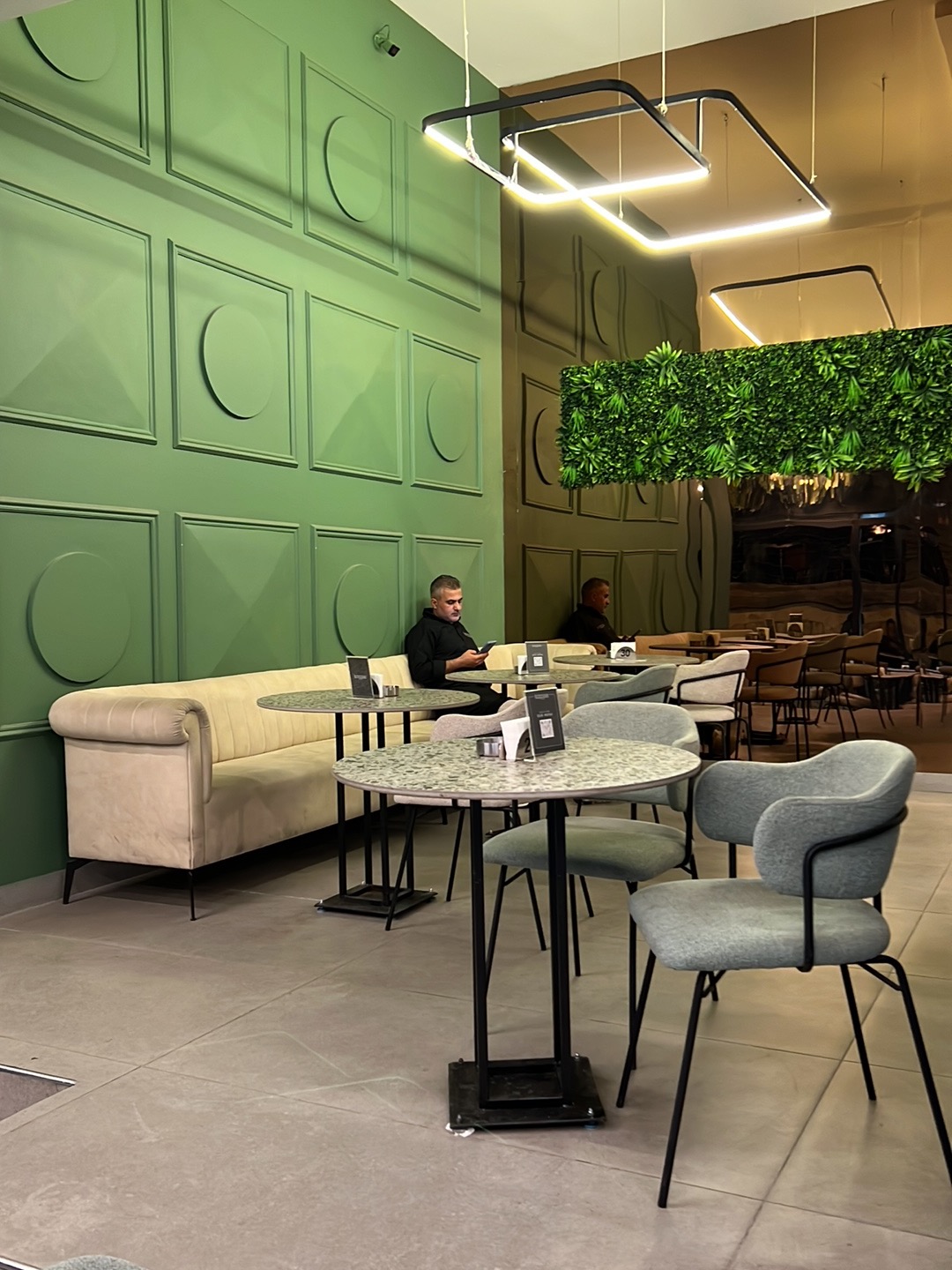 La Terrasse by Oops — photograph 6