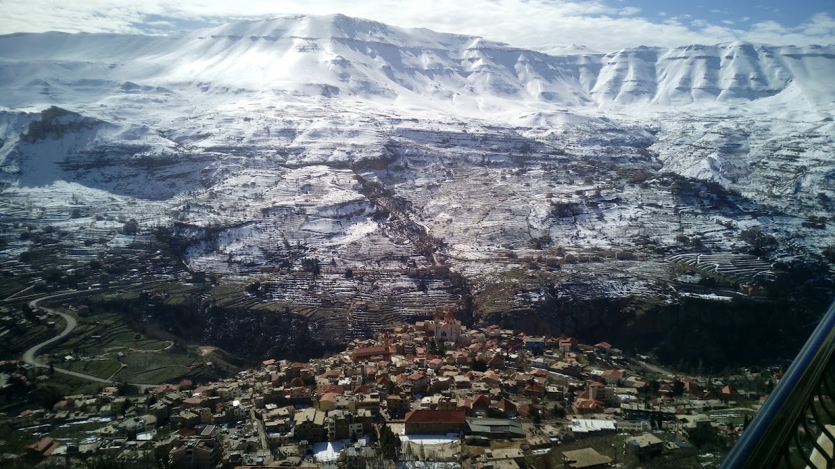 Sky View Hotel — photograph 5