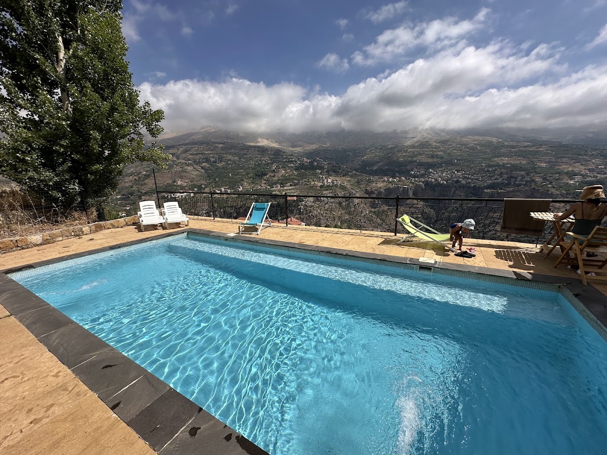 Beit El Hawr — photograph 2