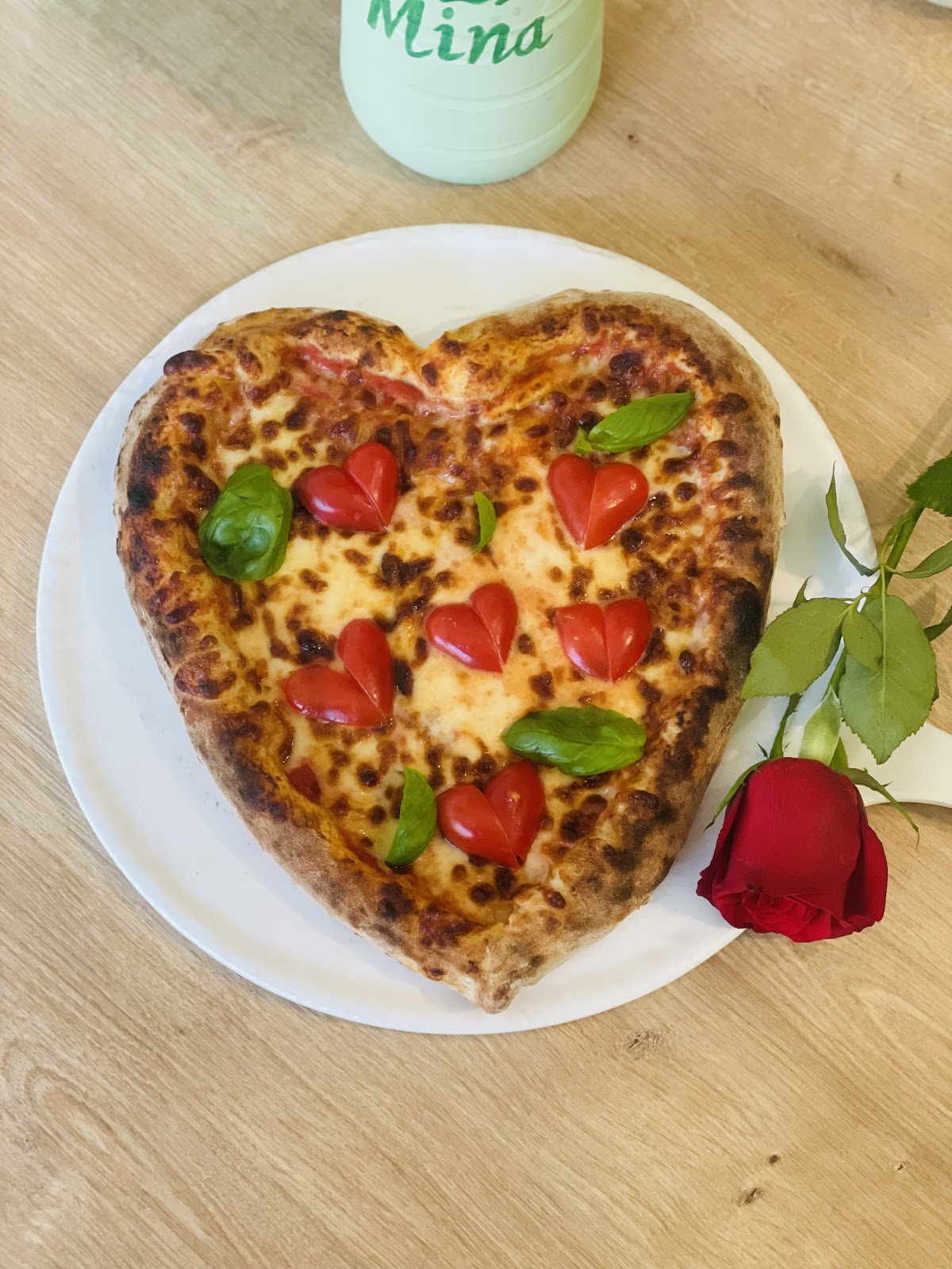 Pizza Mina — photograph 5