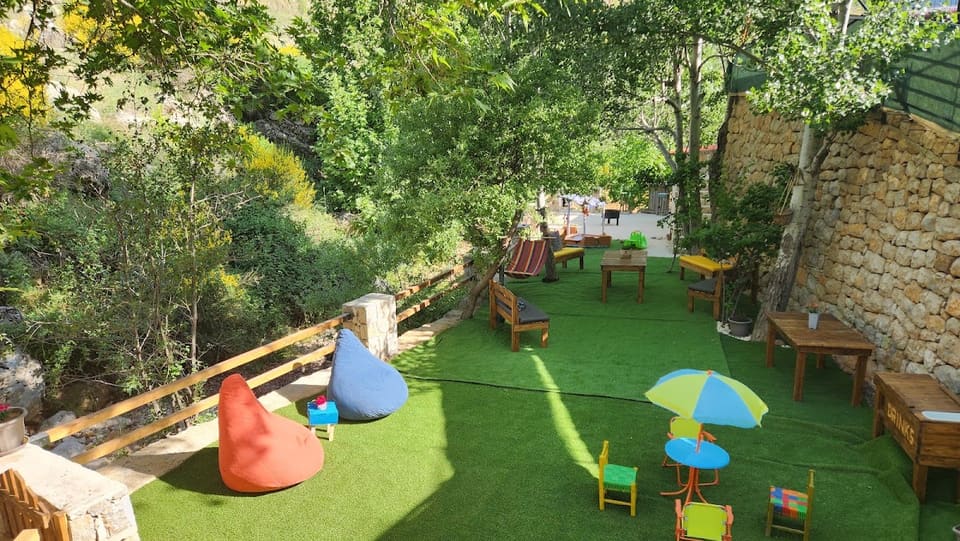 B Garden