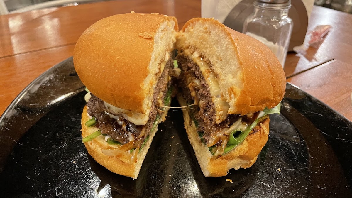 Nakrouchy Restaurant — photograph 2