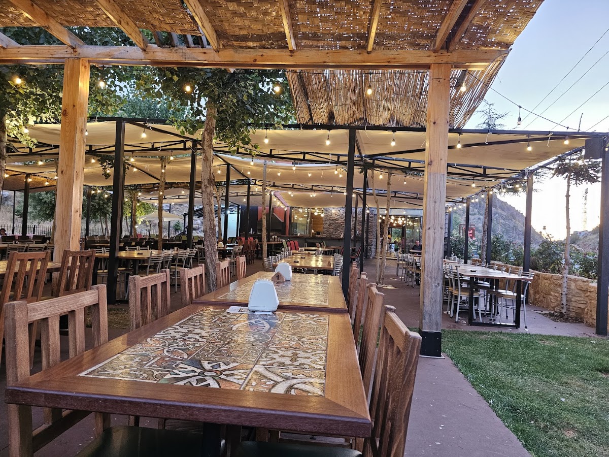 Nakrouchy Restaurant — photograph 5