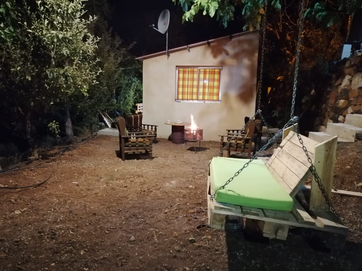 The Walnut Lodge - Guesthouse