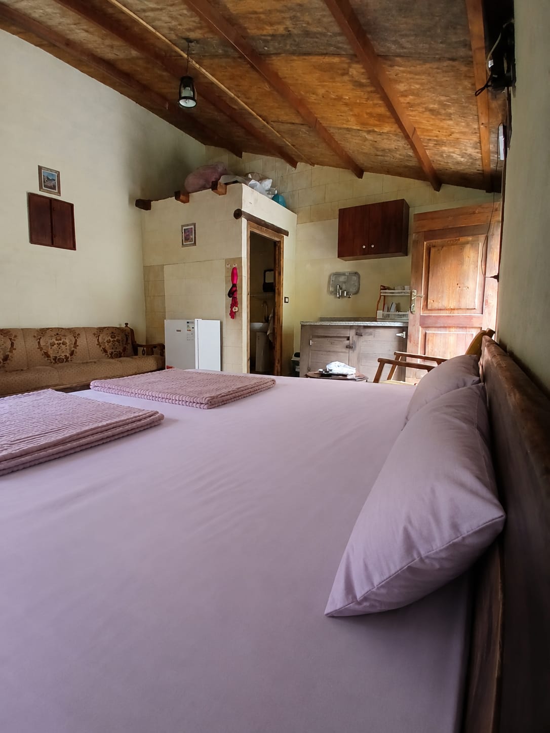 GROVE CHALETS — photograph 2