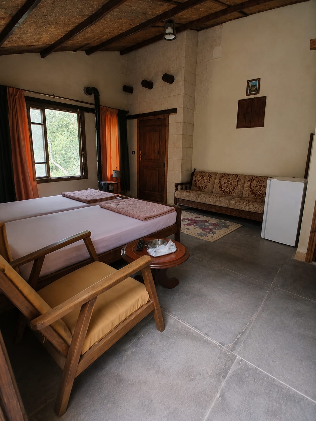 GROVE CHALETS — photograph 4