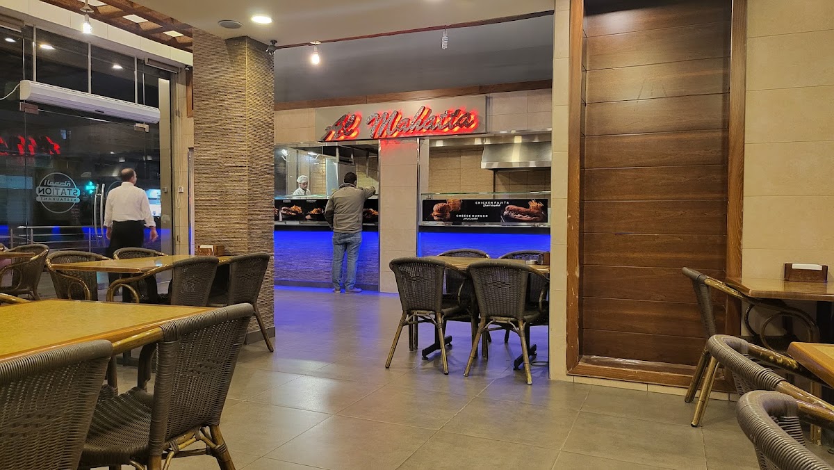 Al mahata restaurant