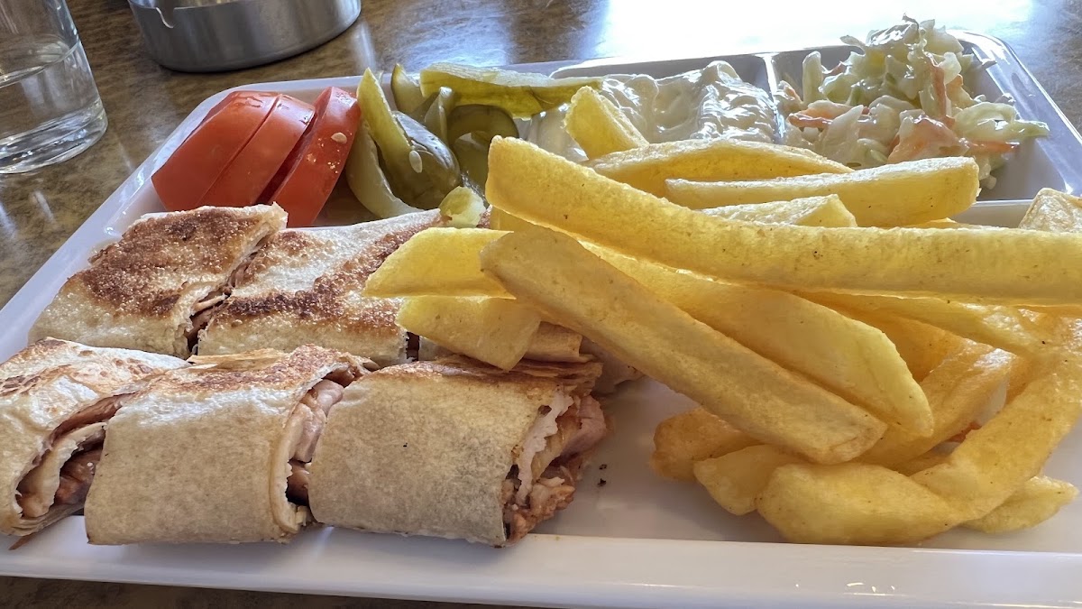 Al mahata restaurant — photograph 2