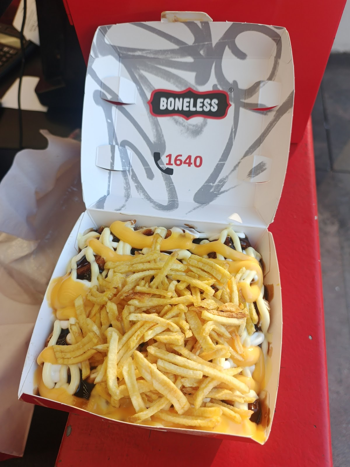 Boneless Haret Hreik — photograph 4