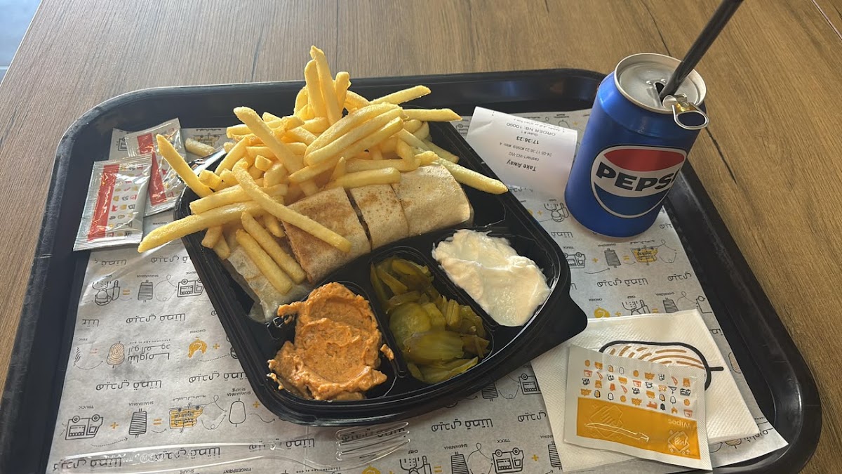 Shawarma Abu Al Aoud Far3 Al Dahieh — photograph 2