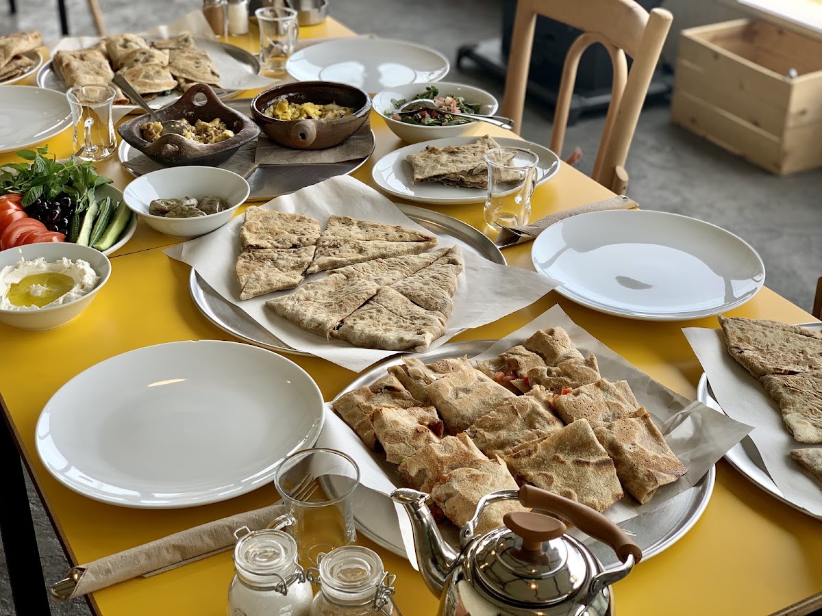 Saj Rima Restaurant & Cafe — photograph 2