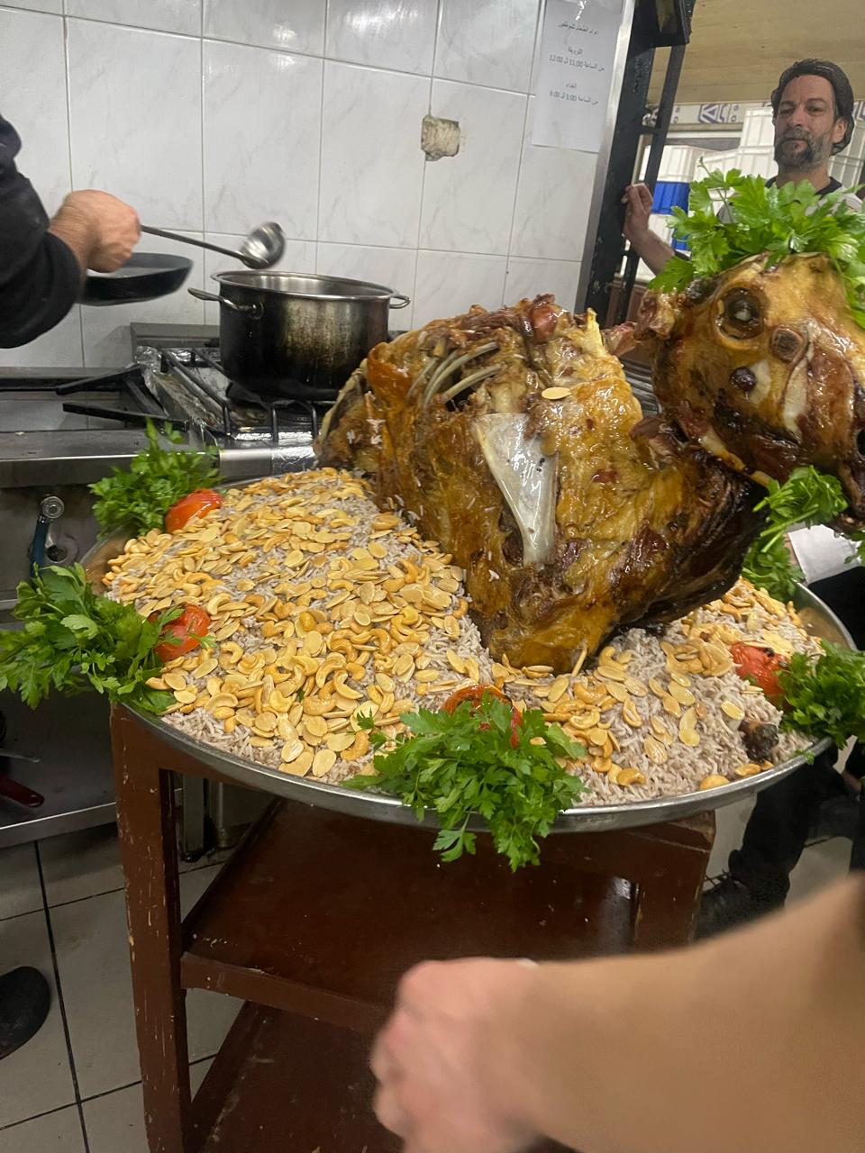 Al Faysal - Restaurant — photograph 4