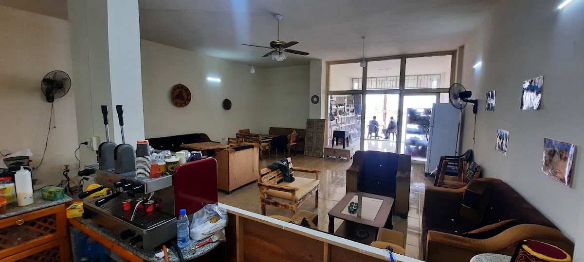 Sue Cafe — photograph 4