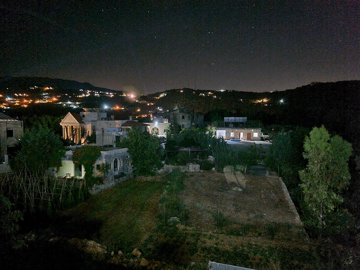 ثلاجة المعارف - تراس مطعم الجميل بشلي — photograph 3