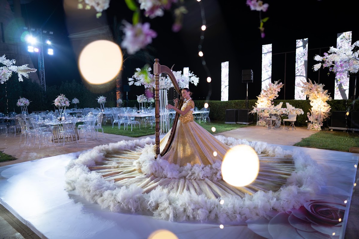 The royal garden — photograph 2