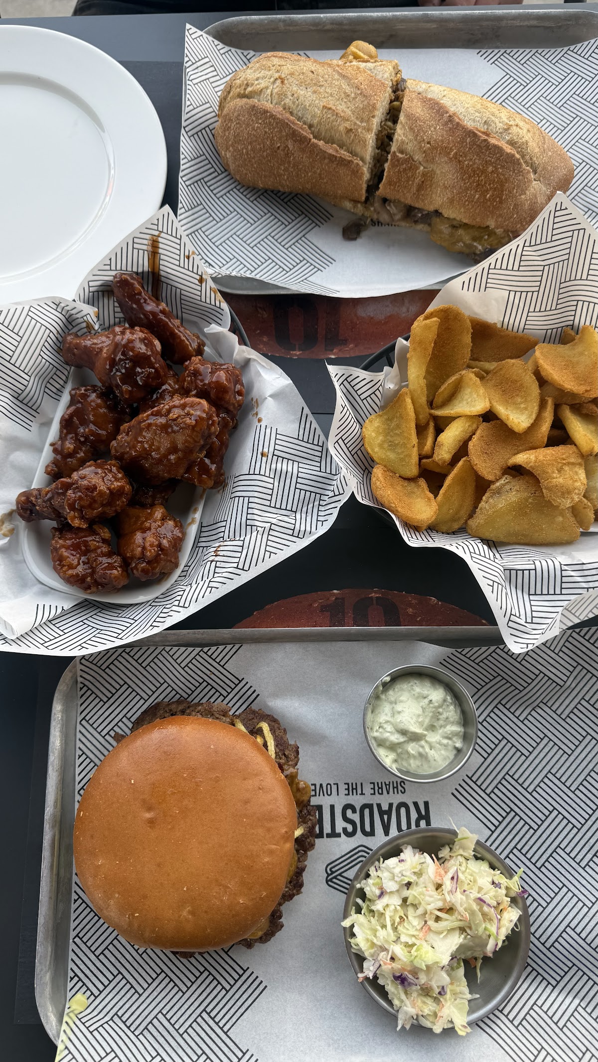 Roadster Diner — photograph 4