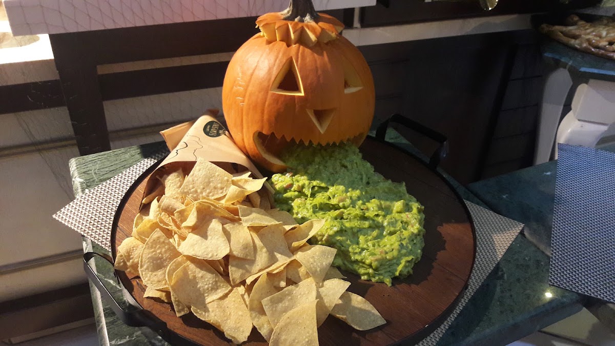 Reo Plaza — photograph 3