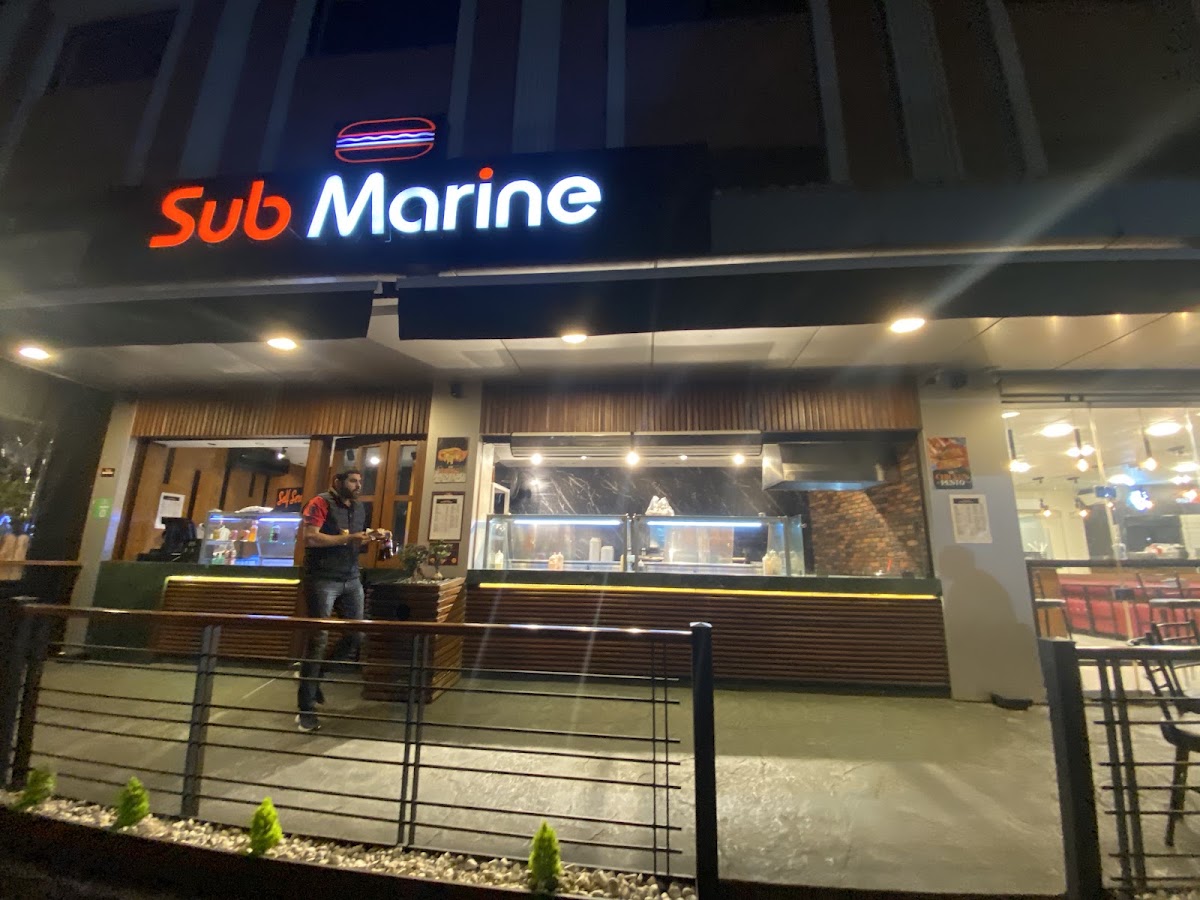 SubMarine Snack — photograph 4