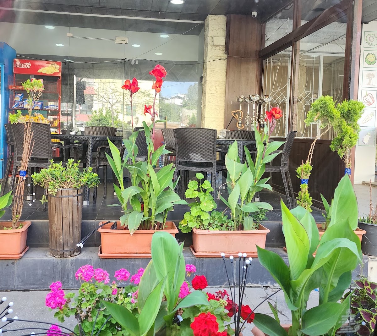 Mallah Boulevard Cafe — photograph 5