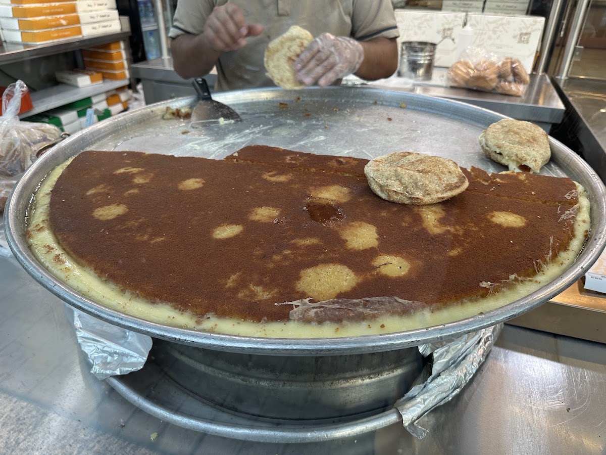 Gharamti & Kiblawi - Pastry — photograph 4